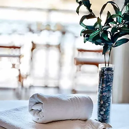 Eleni Hotel *